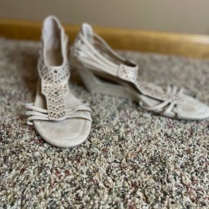 Dress wedges size 7.5